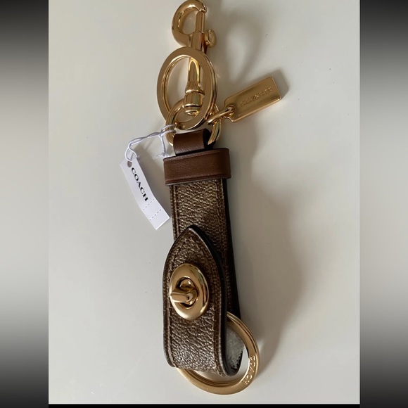 NWT Coach Signature Trigger Snap Bag Charm/Key Ring F49314 Khaki/Gold - Picture 4 of 8